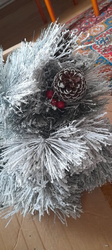 yolka agaci qiymeti: Qar effektli dekorativ süni şam ağacı - Realistik sıx budaqlar, yaşıl — 3