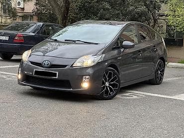 masin satiram: Toyota Prius: 1.8 l | 2010 il Hetçbek — 4
