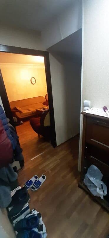 neftcilər kirayə evlər: Neftçilər metrosunun yaxınlığında içra hakimiyyətinə yaxin 5 mertebeli — 5