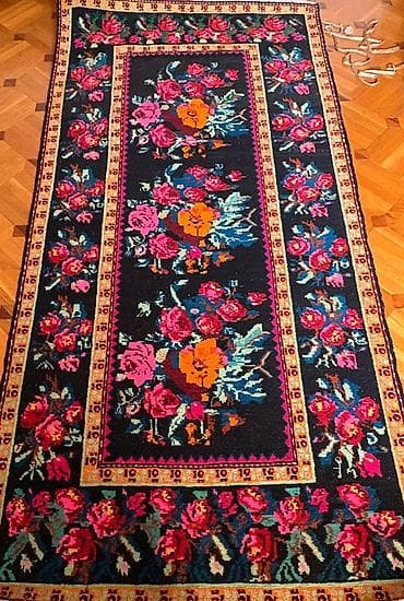 qara encir: Xalça – əl toxuması, güllü naxışlı - Material: təbii yun - Toxuma — 2