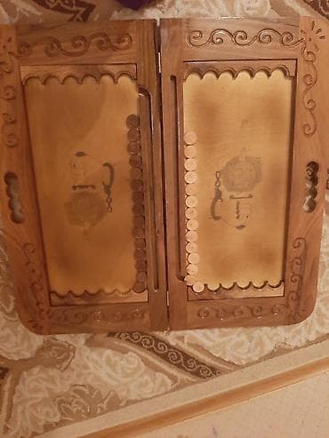 Taxta nərd dəsti - Material: tam ağacdan əl oyma işləri ilə