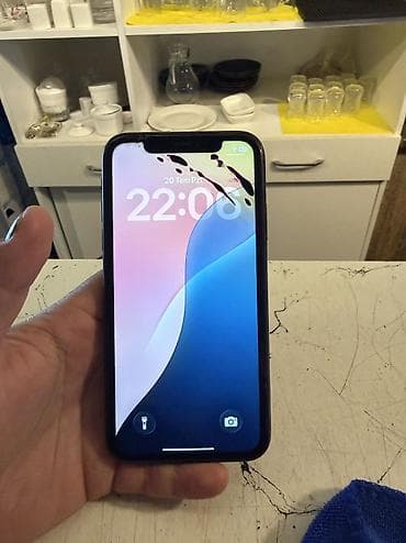 iphone 11 en ucuz: IPhone 11, 128 GB, Qara, Barmaq izi, Face ID — 2