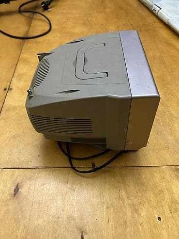 tcl televizor: Kompakt CRT TV – MR-697 (6.8") Xüsusiyyətlər: - Ekran: təxminən 6.8 — 2