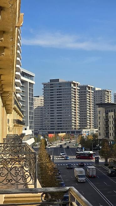 Mənzillər: Ağ şəhər, 5 otaqlı, Yeni tikili, m. Xətai, 210 kv. m — 3