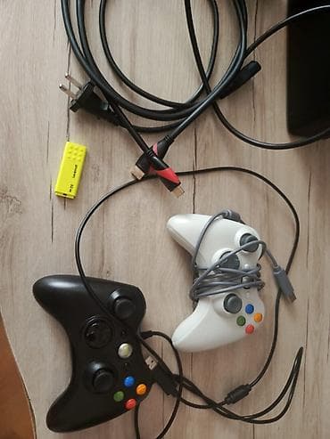 Xbox 360 & Xbox: Salam xbox 360 satilir 2 pult verilir icinde 20 den cox oyun var ve — 3