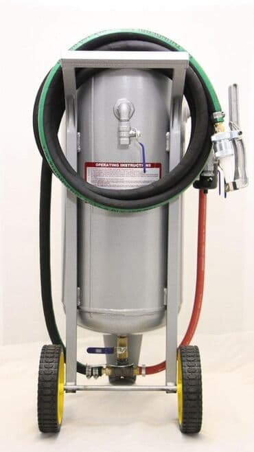 qumlama aparatı: Qumlama aparatı – daşınan tip, təzyiqli sistem Məhsul təsviri: - — 2