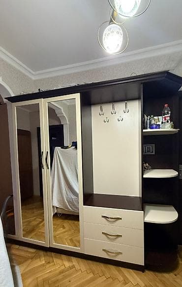 S. afa ✅Dehlız mebelı satılır 220 manata .enı uzunu 2.10.derınlık