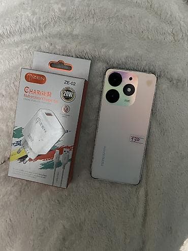 processor core i7: Tecno Spark 10 Pro, 256 GB, rəng - Ağ, Barmaq izi, Face ID — 4