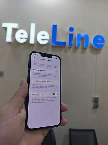 iphone i̇mişli: IPhone 13, 128 GB, Qara, Zəmanət, Simsiz şarj, Face ID — 2