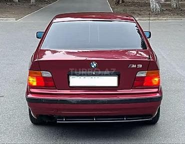 renault megane motor: BMW 3 Seriyası sedan (E36), qırmızı rəngli, M3 xarici paketli. - — 3