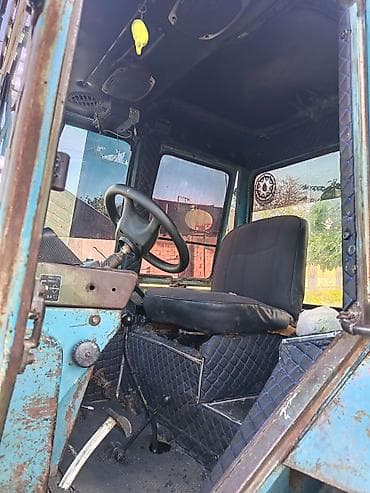 opel guzgu: Belarus MTZ 82.1 traktor - 4x4 (ön aparıcı), universal kənd — 6