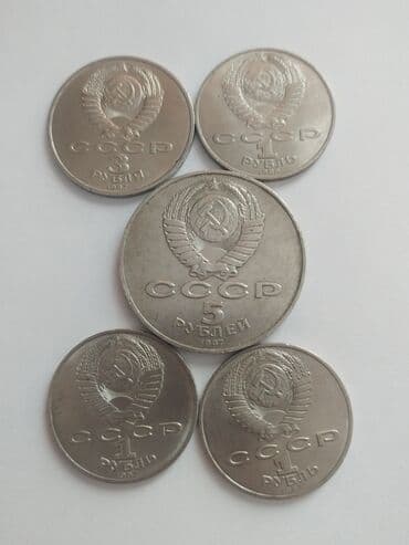 1 dollar satmaq: Hamısı 25 manat — 2