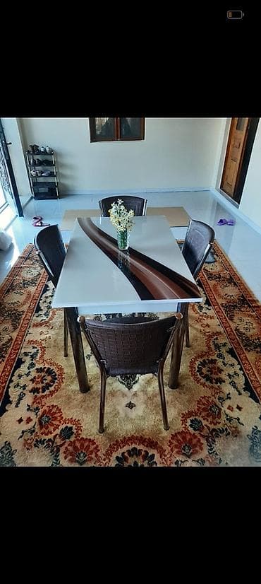 quxna stulu: Kuxna masa dəsdi 150 azn yaxşı vəziyyətdədi Məhəmmədi kəndi G250 — 1