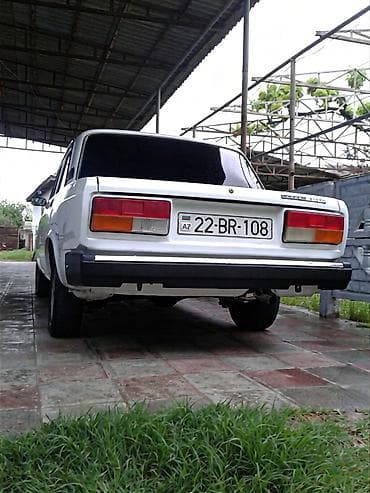 pirus satışı: Model: LADA 2107 (ağ rəng) Kuzov: sedan, 4 qapı Nömrə nişanı: AZ — 1