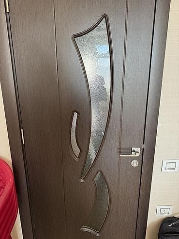 taxta qapi sekilleri: Müasir dizaynlı daxili qapılar dəsti - Material: tünd qəhvəyi rəngli — 6