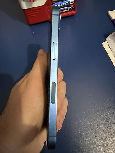 ipad pro 3: IPhone 13, Mavi, Qırıq — 3