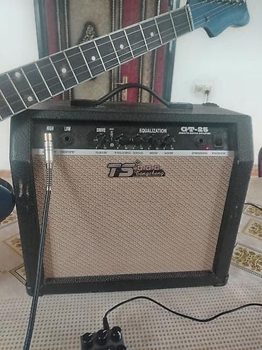 Спорт и хобби: Elektrik gitara və avadanlıq dəsti. - Korpus: yarı boş (semi-hollow) — 4