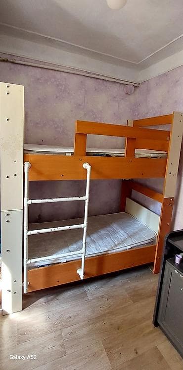 Для девочки и мальчика, Б/у, Кровать, С матрасом, Без выдвижных ящиков, Ламинат — 1