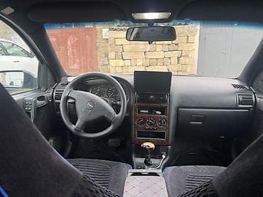 toba st 789: Opel Astra: 1.6 l | 1998 il Hetçbek — 5