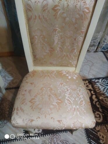 кухонные стулья: Oturacaq stollar 6 ədəddir səliqəli şəkildədir. Başqası alındığı üçün — 2