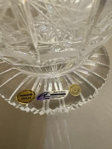 məxmər gülü: Bir vaza, Bogem şüşəsi — 2