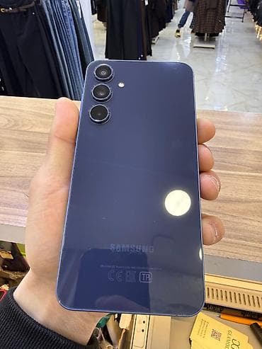 samsung 1210: Samsung Galaxy A55, цвет - Голубой, Две SIM карты — 4