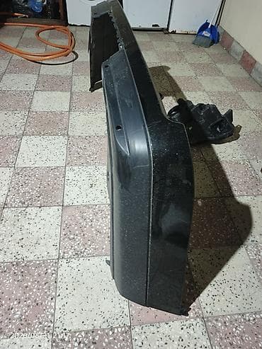 kia forte diffuser: Arxa, Land Rover VOQ — 2