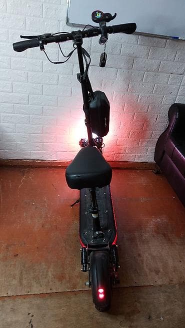 GPS naviqatorlar: Elektrik skuter – ST-555 PRO Xüsusiyyətlər: - Güclü ofroud tipli ön — 3