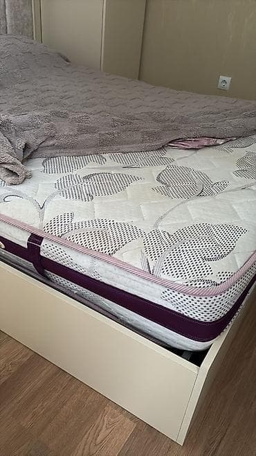 islenmis kravat: Vopçap. 050.398-45-57. Qiyməti 340-manat — 2