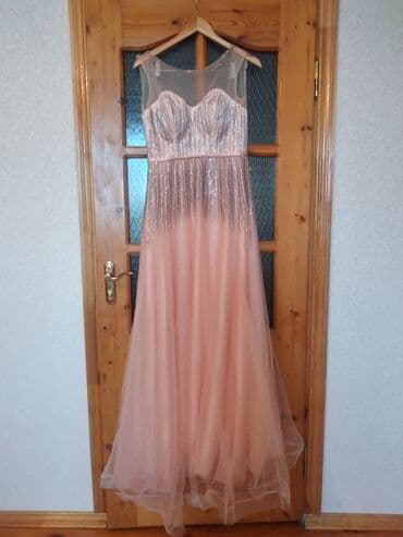 свадебные платья баку: Geyimler hamisi birlikte ve ya tek tek satilir. Maraqlananlar mesja — 1