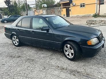 mercede c 250: Mercedes-Benz C-Class: 1.8 l | 1996 il Sedan — 1