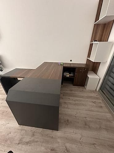 iş stulu: Heç istifadə olunmayıb, iş açılmadı, istifadə olunmamışdı. Şəkildəki — 2