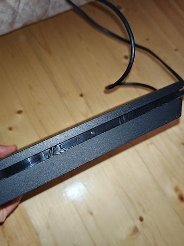 dvd usb: Sony PlayStation 4 (PS4) Slim oyun konsolu.Çox az isdifade olunub — 4