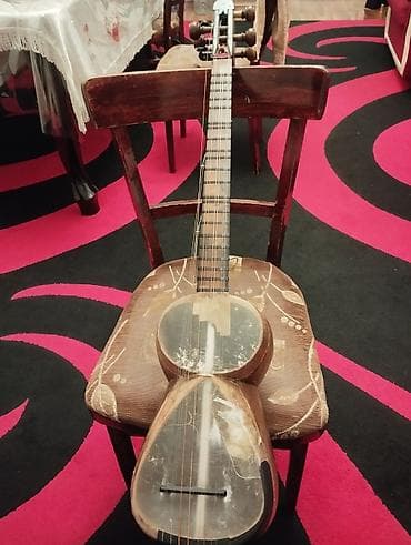 gitara mahnilari turk: Tar – milli simli musiqi aləti - Korpus: iki hissəli armudşəkilli — 9