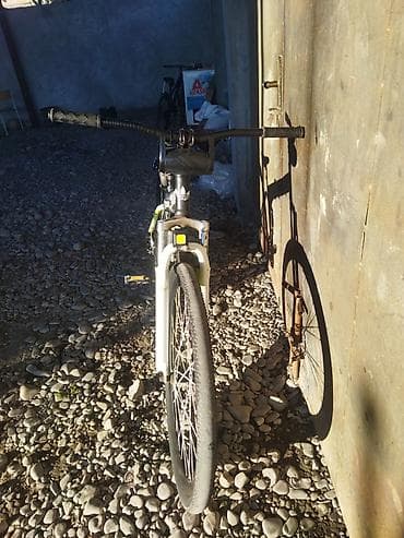 velosiped 29 qatlanan: İşlənmiş Şəhər velosipedi Adidas, 29", Ünvandan götürmə — 2