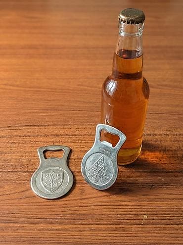 Məhsul: Metal butulkaaçanlar (2 ədəd, retro dizayn) Təsvir: -