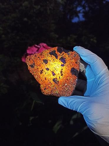 UV Floresan Nadir Kolleksiya Mineral 💎 Satılır Həm Brilyant qədər — 7