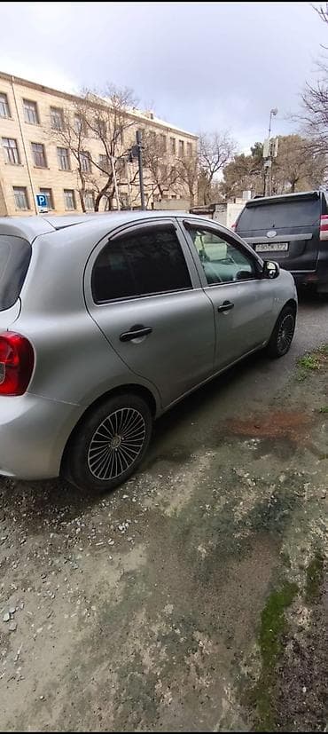 rustavi masin bazari 2022: Nissan March (Micra) – gümüşü rəng, 5 qapılı hetçbek. Texniki — 9