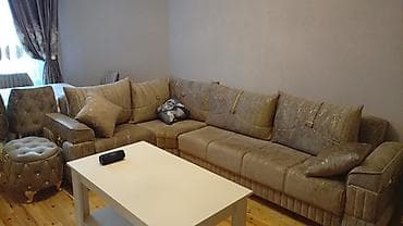Kunc divan satilir.450 azn. Ölcüsu 3.20x2e. teze divandir. Acilir — 1