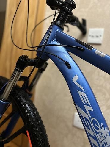 velesbet: Tam fərqli bir sport stilindədir. Diskləri ən bahalı disklərəndəndir — 6