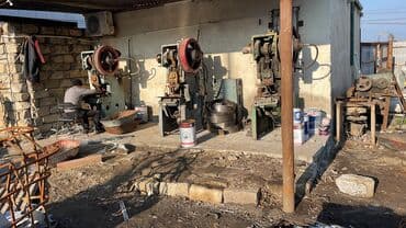 Оборудование для мойки: Metallə işləmə presləri – v16 tonluq (4 ədəd) və 25 tonluq (1 ədəd) - — 4