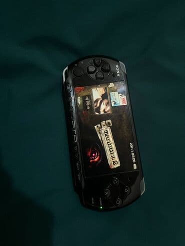 oyun kaseti: Psp 3004 8 gb memory quraşdırılıb sarj cihazı yoxdu Real alıcıya — 2