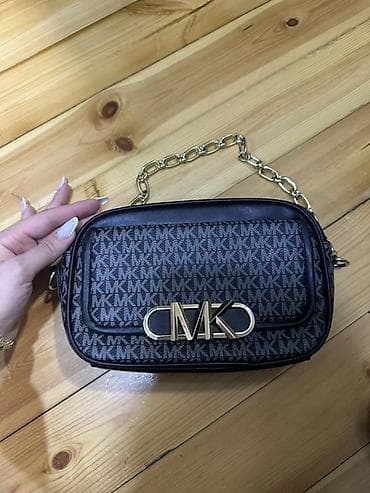 Çiyin çantası, Michael Kors — 1