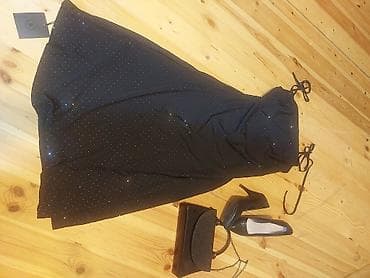 8 man başlayirQadın geyim və aksesuar dəsti - Qara rəngli, xırda