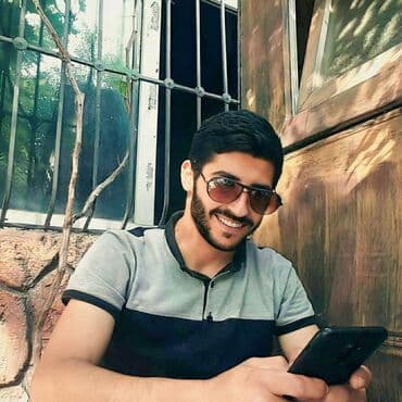 İş axdariram her ıwdende anlayiwim var hal hazirda iwleyirem amma pul