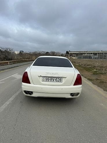 04 masin: Maserati QUATTROPORTE: 4.2 l | 2006 il 225000 km Sedan — 4