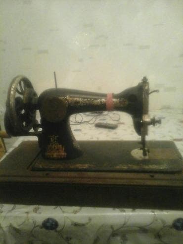 dərzi avadanlıqları: Qədim tikiş maşınları — 4