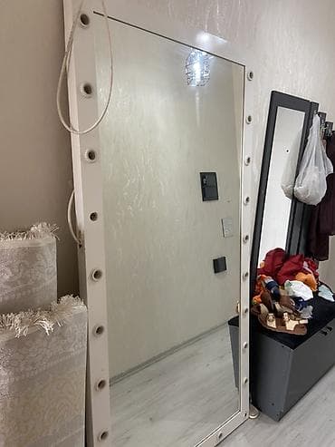 güzgü ev: Güzgü Döşəmə üstü, Düzbucaqlı, Makiyaj üçün, Arxa işıqlı — 4