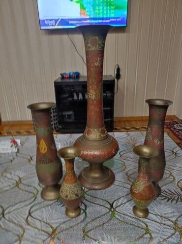 oms qazan dəstləri: Vaza dəsti, Mis — 1