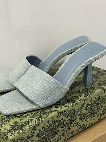 Женская обувь: Bershka, Размер: 39, цвет - Голубой, Новый — 1